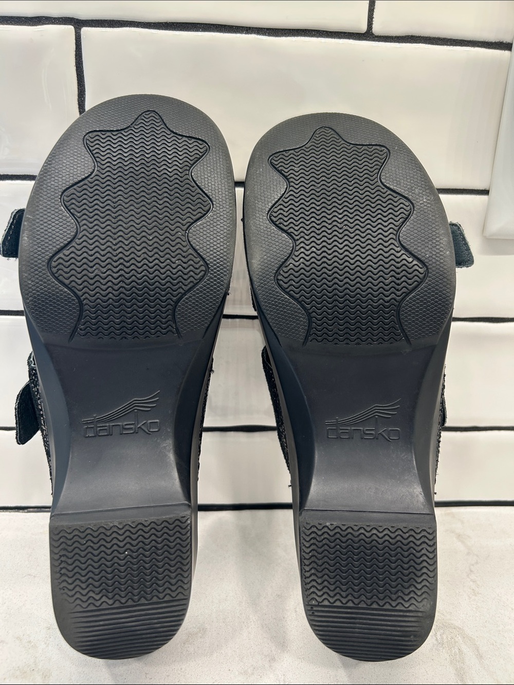Dansko Sophie Sandals Black Metallic Women EU 41 US 8.5 9 Double Strap - Picture 13 of 16